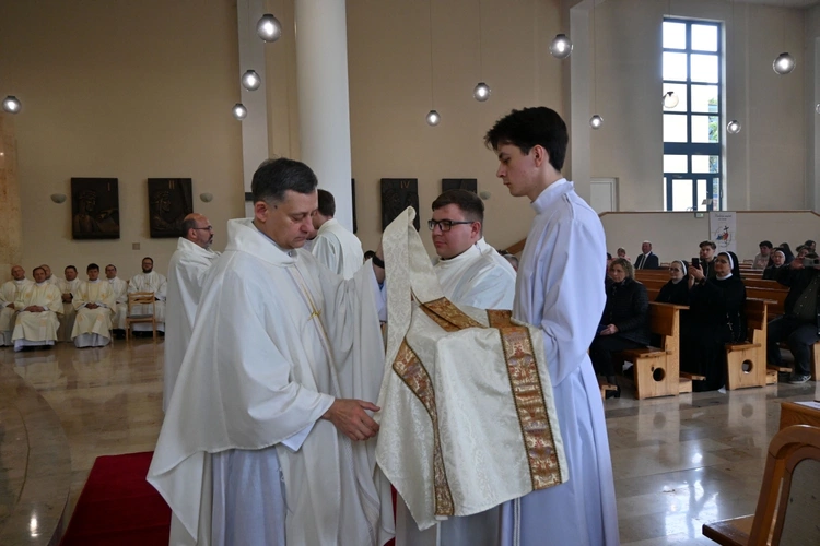 Święcenia diakonatu