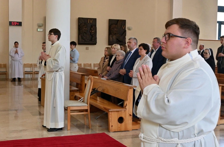 Święcenia diakonatu