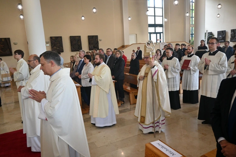 Święcenia diakonatu