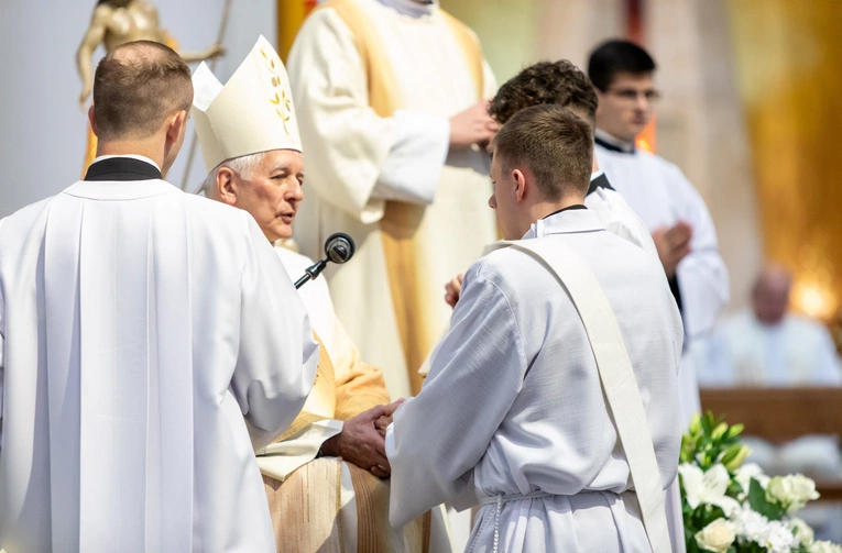 Święcenia prezbiteratu w katowickiej katedrze Chrystusa Króla