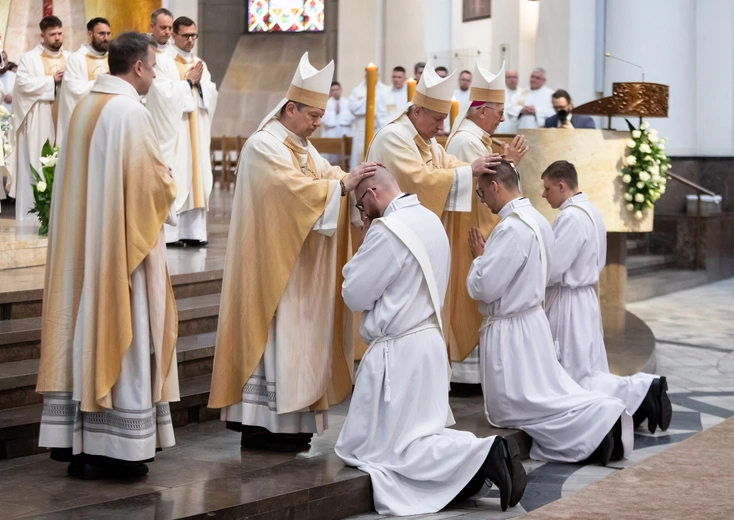 Święcenia prezbiteratu w katowickiej katedrze Chrystusa Króla
