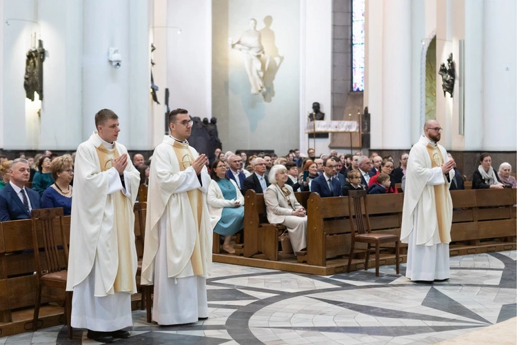 Święcenia prezbiteratu w katowickiej katedrze Chrystusa Króla