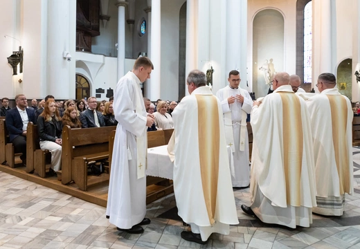 Święcenia prezbiteratu w katowickiej katedrze Chrystusa Króla