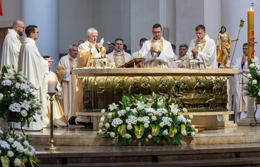 Święcenia prezbiteratu w katowickiej katedrze Chrystusa Króla