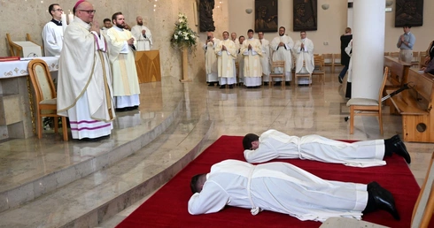 Służąc, nie pomylicie się, bo służba jest miłością