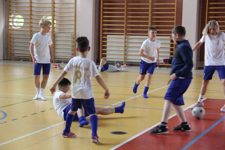 Brzesko. Diecezjalne rozgrywki LSO w piłce nożnej halowej 2025
