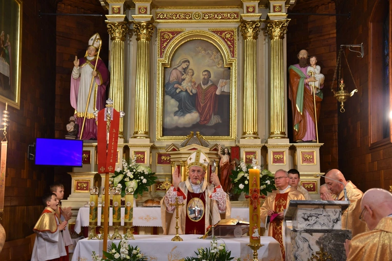 Jamy - 100 lat parafii