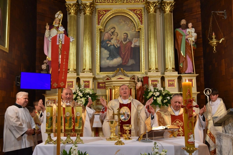 Jamy - 100 lat parafii