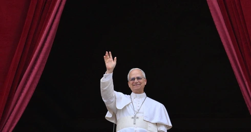 Pierwsza modlitwa "Regina Caeli" z papieżem Leonem XIV