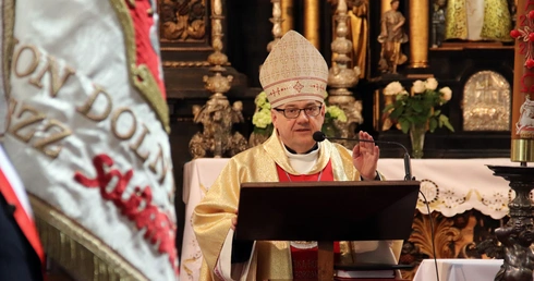 Bp Kiciński na pielgrzymce ludzi pracy: Wszyscy jesteśmy pracownikami w Chrystusowej owczarni