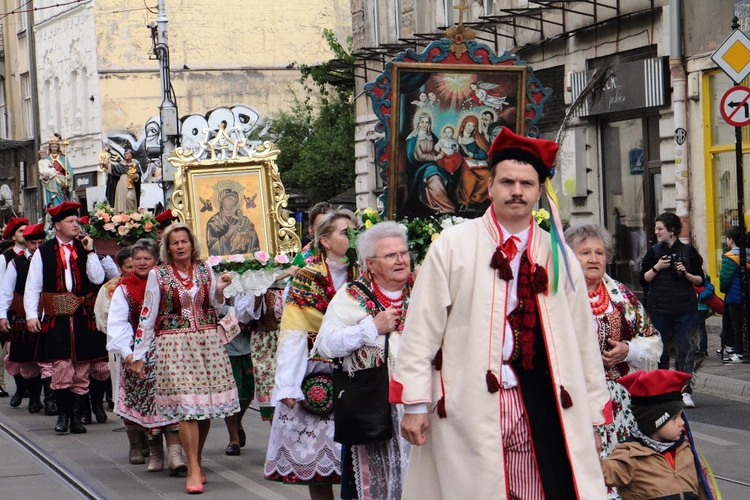 Procesja z Wawelu na Skałkę 2025 