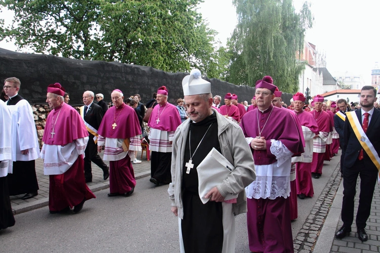 Procesja z Wawelu na Skałkę 2025 