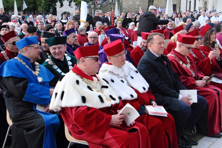 Procesja z Wawelu na Skałkę 2025 