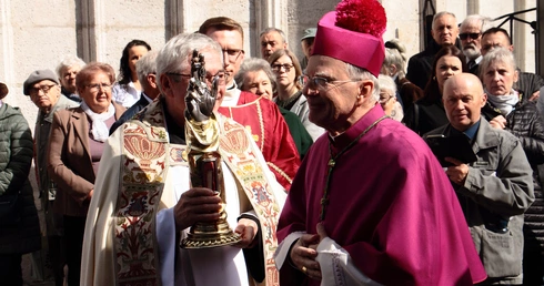 Procesja z Wawelu na Skałkę 2025 