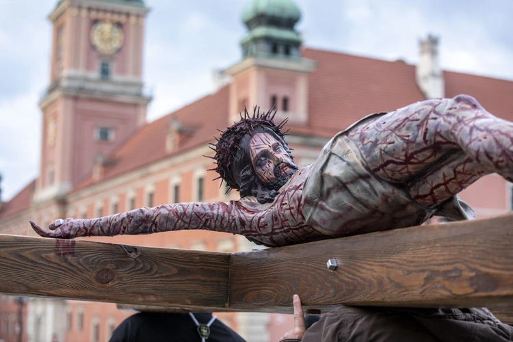 Procesja ku czci Matki Bożej Łaskawej