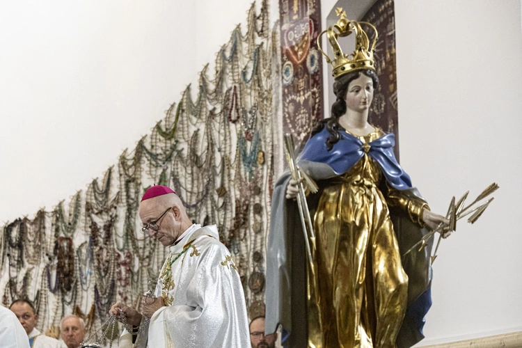 Uroczystość Matki Bożej Łaskawej, Patronki Warszawy