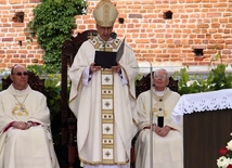 Abp Curbelié na Skałce: Pan wzywa nas, byśmy byli owocami, których potrzebują nasze czasy