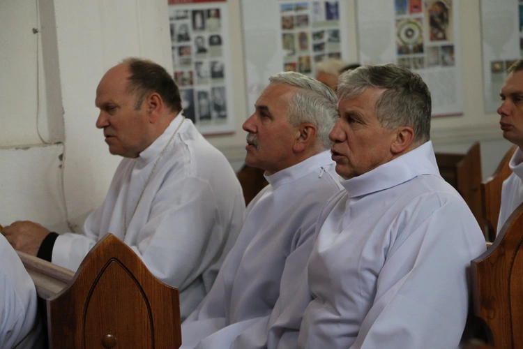 Popowo. Rekolekcje dla nadzwyczajnych szafarzy Komunii Świętej