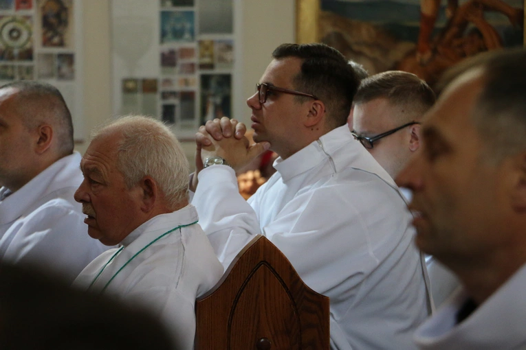 Popowo. Rekolekcje dla nadzwyczajnych szafarzy Komunii Świętej