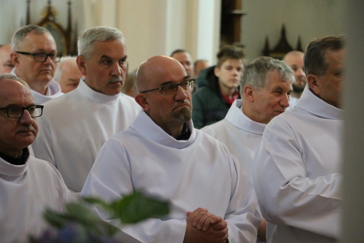 Popowo. Rekolekcje dla nadzwyczajnych szafarzy Komunii Świętej