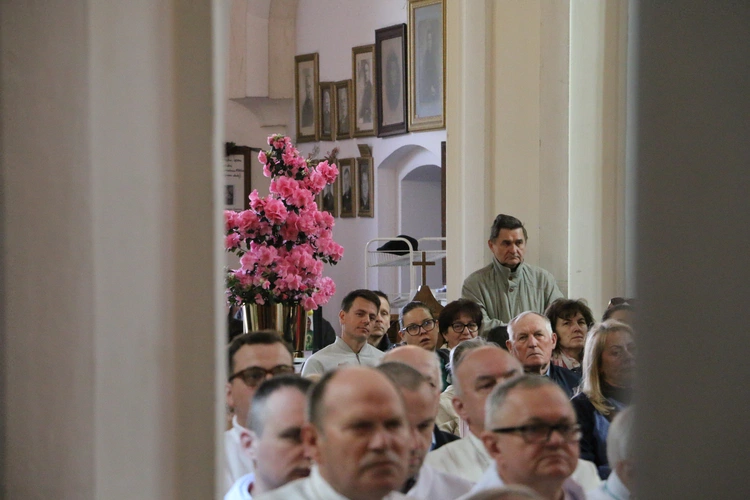 Popowo. Rekolekcje dla nadzwyczajnych szafarzy Komunii Świętej