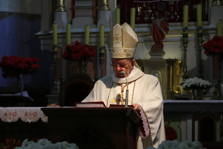 Popowo. Rekolekcje dla nadzwyczajnych szafarzy Komunii Świętej