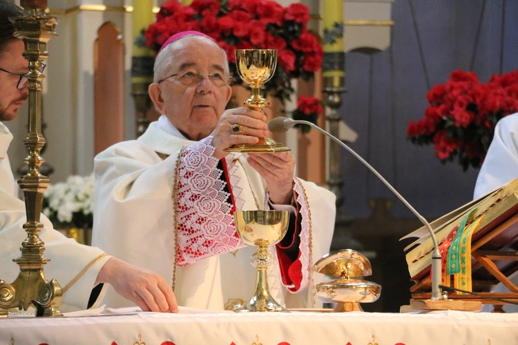 Popowo. Rekolekcje dla nadzwyczajnych szafarzy Komunii Świętej