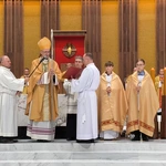 Nadzwyczajni szafarze Komunii św.