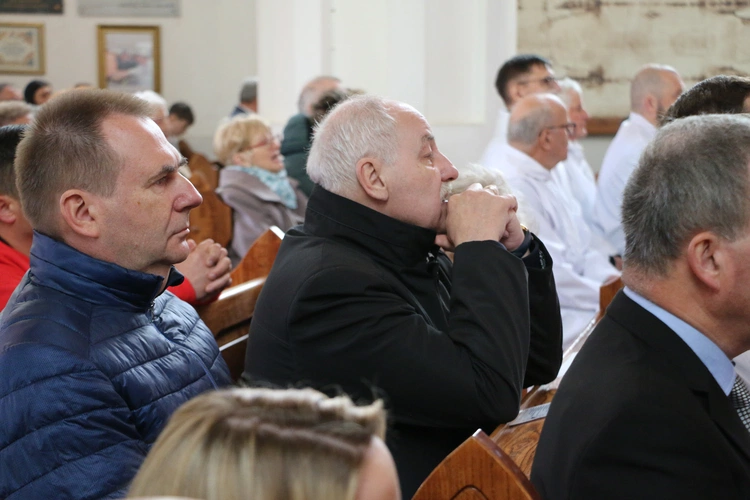 Popowo. Rekolekcje dla nadzwyczajnych szafarzy Komunii Świętej