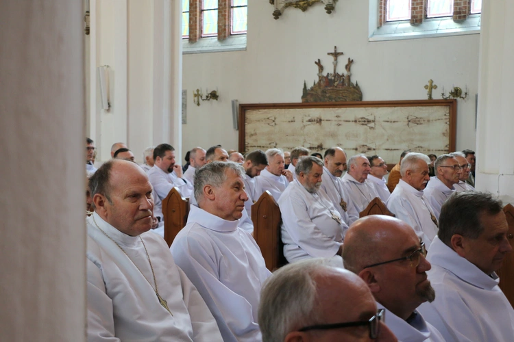 Popowo. Rekolekcje dla nadzwyczajnych szafarzy Komunii Świętej