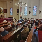 Modlą się za cierpiące dusze