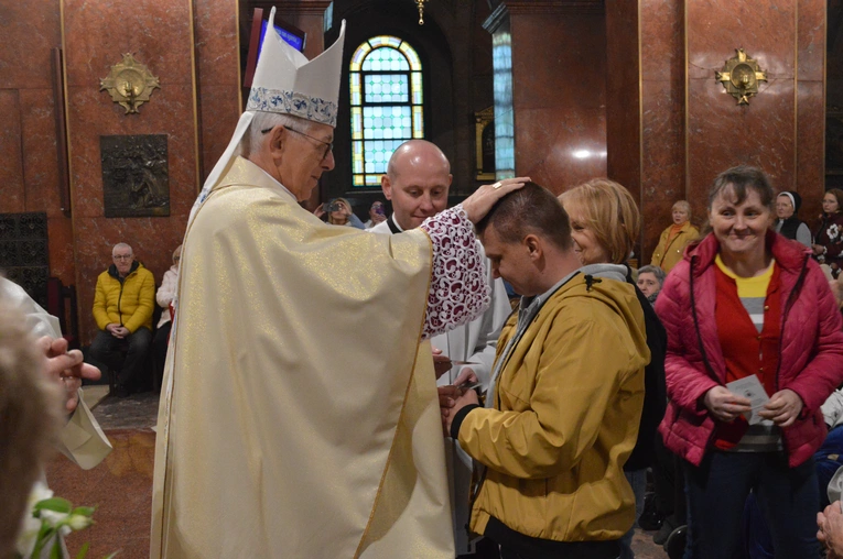 Msza św. w intencji chorych w piekarskiej bazylice
