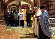 Akatyst ku czci Matki Bożej w gliwickiej katedrze.