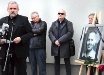 – Nie ma takich słów, które by opisały to, co się wydarzyło, i które ukoiłyby w cierpieniu rodzinę – mówił dyrektor Jędrychowski.