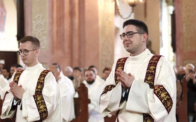W najbliższym czasie diakoni Paweł i Jan rozpoczną  swoją posługę  w parafiach diecezji świdnickiej, gdzie będą przygotowywać się do przyjęcia święceń w stopniu prezbiteratu.