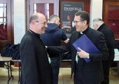 Spotkanie osób zaangażowanych w obronę małoletnich z udziałem sekretarza Papieskiej Komisji ds. Ochrony Małoletnich