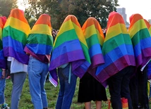 Nie będzie przebierania za osoby płci przeciwnej. Protest rodziców zadziałał, ale podstawówka nadal chce robić obchody [TYLKO U NAS]