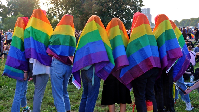 Nie będzie przebierania za osoby płci przeciwnej. Protest rodziców zadziałał, ale podstawówka nadal chce robić obchody [TYLKO U NAS]