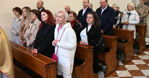 Eucharystia w 30-lecie Katolickiego Ośrodka Adopcyjnego i Opiekuńczego