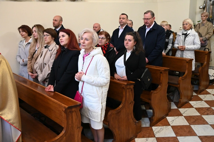 Eucharystia w 30-lecie Katolickiego Ośrodka Adopcyjnego i Opiekuńczego
