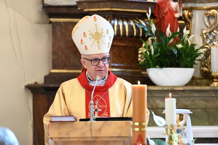 Eucharystia w 30-lecie Katolickiego Ośrodka Adopcyjnego i Opiekuńczego