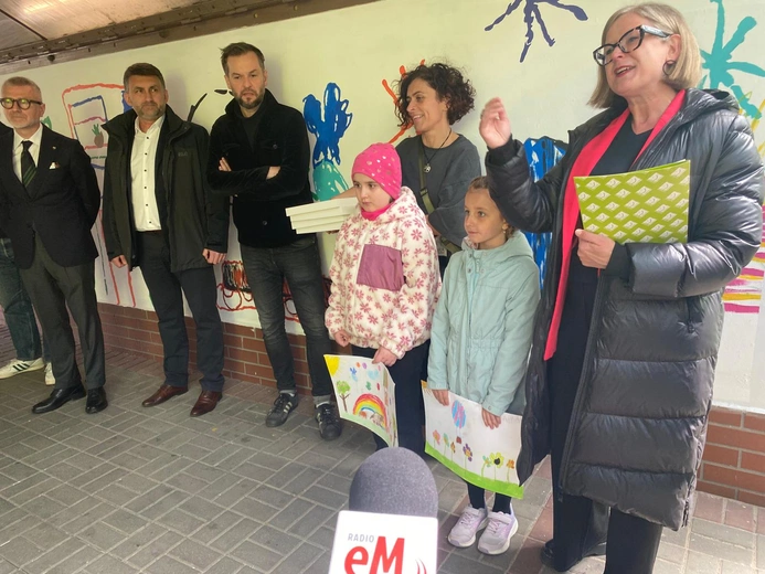 Katowice. Mali pacjenci z onkologii współtwórcami muralu
