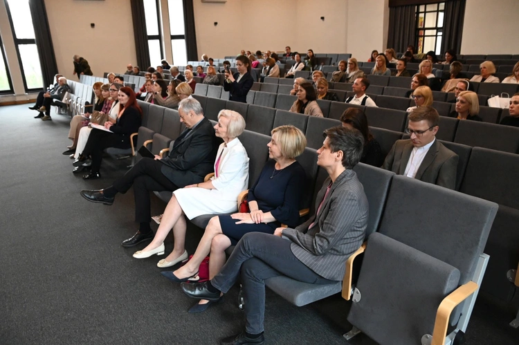 Konferencja pt. "Adopcja: trauma i zdrowienie"
