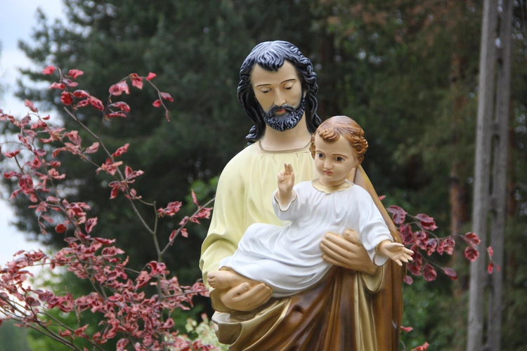 Podlesie Machowskie. Poświęcenie figur Matki Bożej i św. Józefa