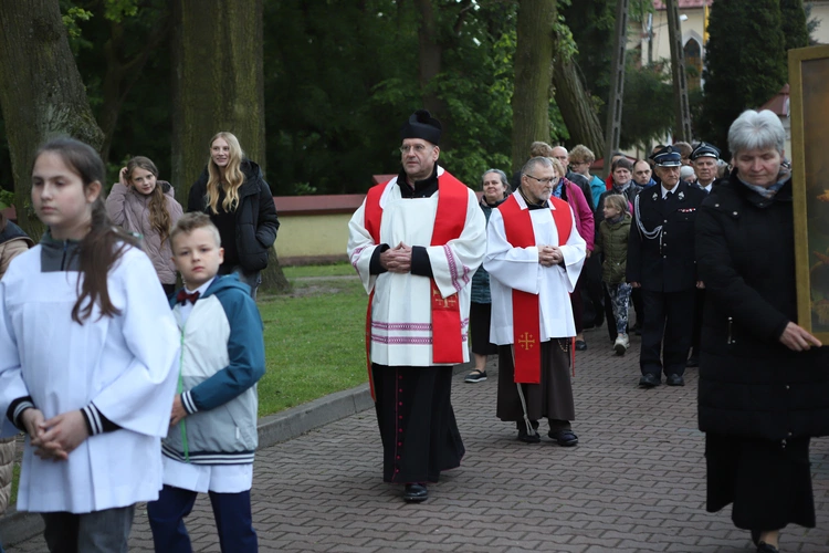 Peregrynacja relikwii św. Wiktorii w Nowym Mieście nad Pilicą