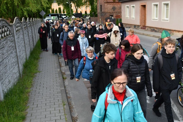 Ruszyła piesza pielgrzymka powołniowa do Rokitna