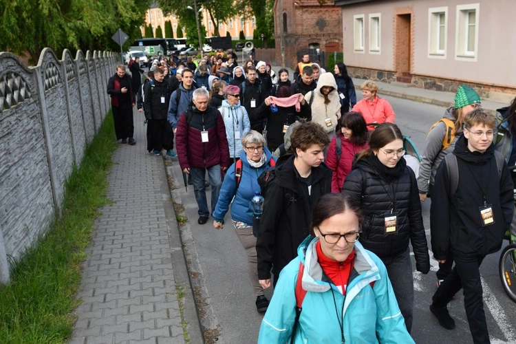 Ruszyła piesza pielgrzymka powołniowa do Rokitna