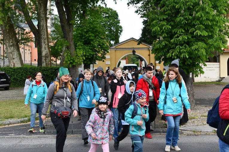Ruszyła piesza pielgrzymka powołniowa do Rokitna