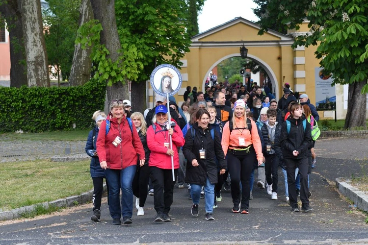 Ruszyła piesza pielgrzymka powołniowa do Rokitna