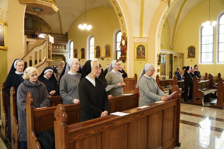 Siostrzana pielgrzymka jubileuszowym szlakiem pojednania